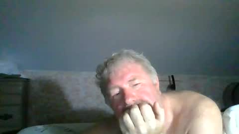 seeuinmyroom online show from August 5, 2:53 am