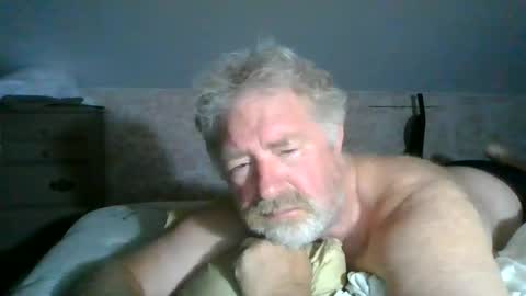 seeuinmyroom online show from August 8, 4:56 am