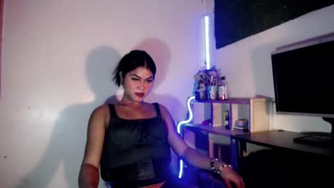 selena_fox2000 online show from August 13, 9:45 am