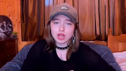 Lily online show from August 18, 2:50 am
