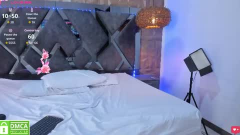selene__lopez_ online show from August 12, 10:12 pm