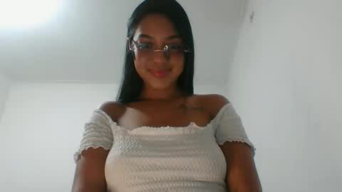 selene online show from February 24, 4:00 am