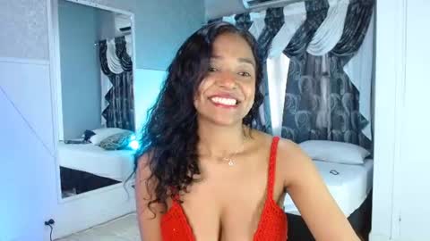 Selene online show from August 5, 6:06 pm