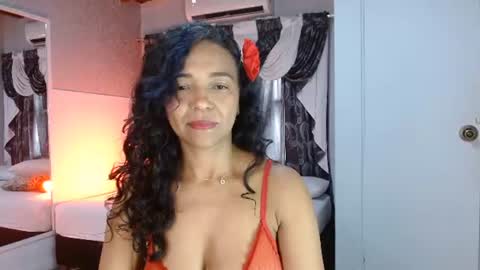 Selene online show from August 11, 3:03 pm