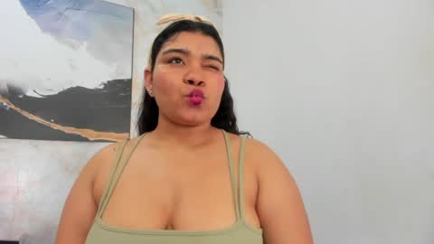 selene_moon12 online show from August 5, 6:17 pm