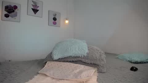 selene_rouse_ online show from August 10, 12:12 am