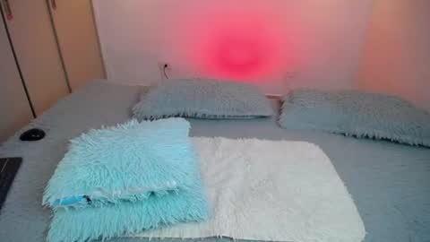 selene_rouse_ online show from August 14, 11:41 pm