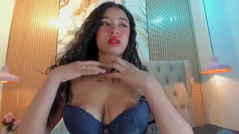 selene online show from August 15, 7:07 pm