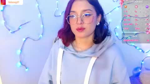 Selene G  online show from August 7, 9:31 am