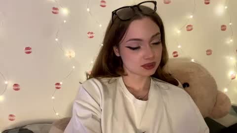 Mila online show from July 26, 3:39 pm