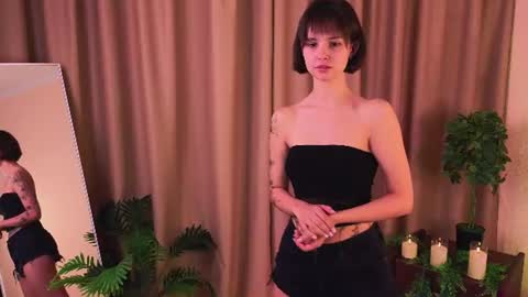May online show from August 6, 6:23 am