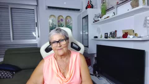Selenna online show from July 19, 7:27 pm