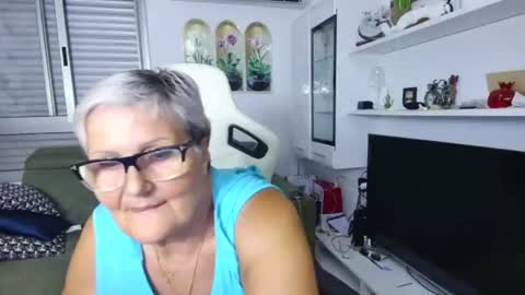 Selenna online show from July 20, 6:44 pm