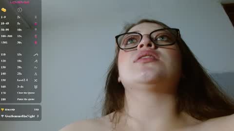 Selenne online show from August 8, 10:37 am
