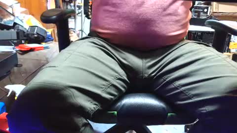 selfpound online show from August 8, 3:12 pm