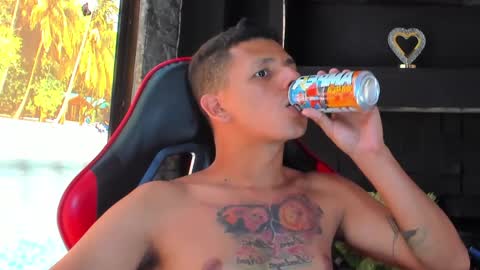 selfsuck_balls online show from May 27, 1:46 pm