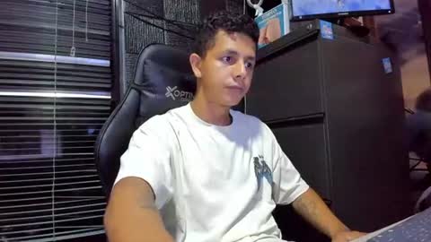 selfsuck_balls online show from June 23, 2:01 am