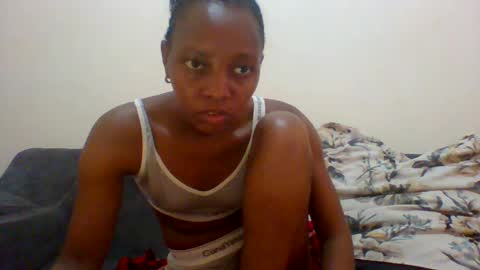 selina934664 online show from September 4, 8:29 am