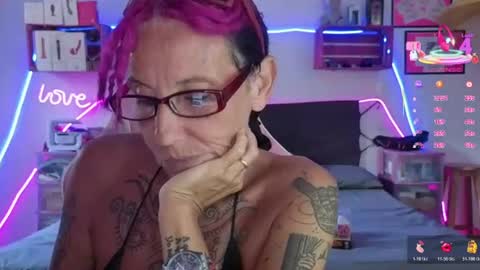 Selvaggia Del Caribe online show from August 29, 7:02 pm