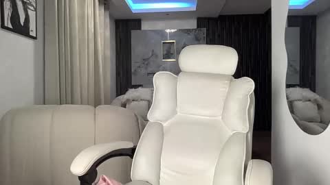 sensual_little_angel online show from June 5, 11:32 pm