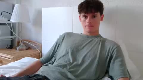 Cam online show from April 8, 8:50 pm