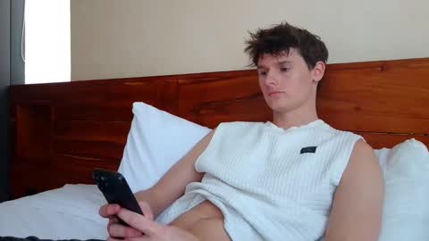 Cam online show from May 4, 11:39 pm