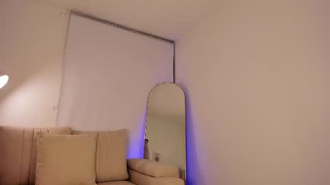sensualhaven_ online show from August 1, 12:05 am