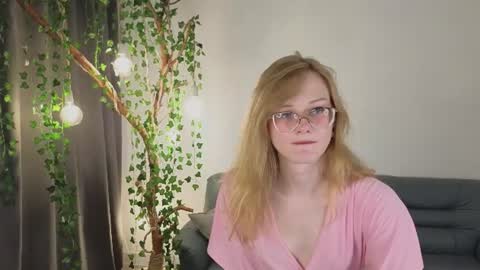 Kira online show from August 8, 12:54 am