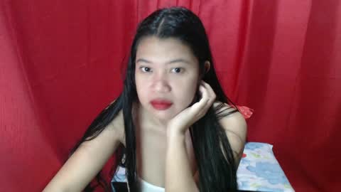 SensuousLips online show from April 23, 8:01 pm