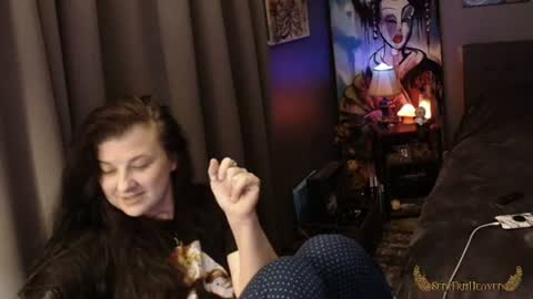 Tara online show from July 6, 1:58 pm