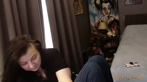 Tara online show from August 5, 1:09 pm