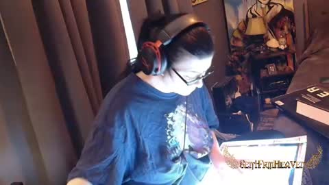 Tara online show from August 14, 1:48 pm