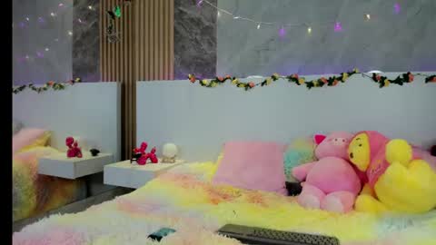 seraphine_nyx online show from August 14, 6:28 am