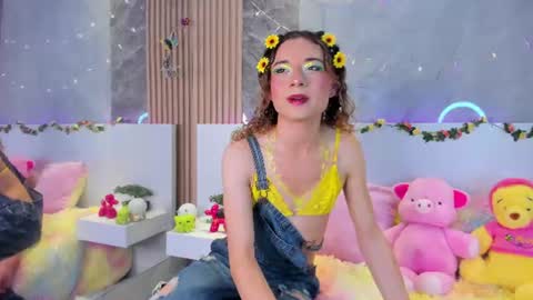 seraphine_nyx online show from August 15, 3:43 am
