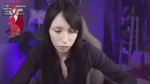 Sera online show from August 11, 4:53 pm