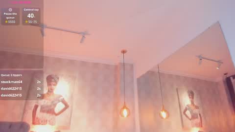 serena___ online show from August 11, 7:43 am