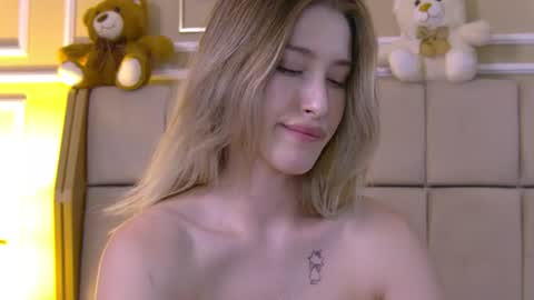 Serena online show from September 3, 10:40 am