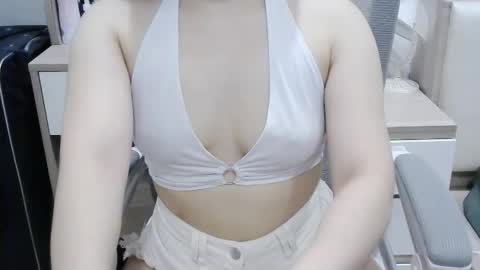 Lina online show from August 8, 1:44 pm
