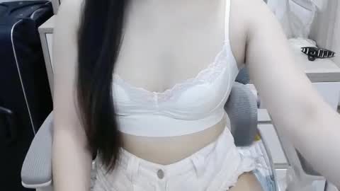 Lina online show from August 11, 3:58 pm