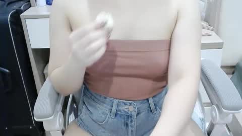 Lina online show from August 12, 3:58 pm