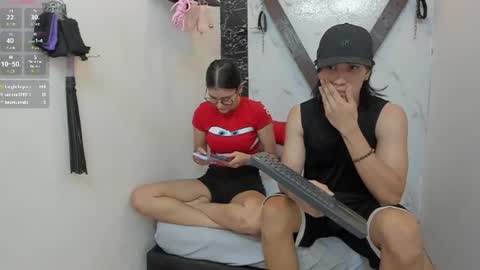 max and lissa online show from August 14, 8:18 am