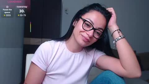 SereneSophi online show from June 14, 3:47 am