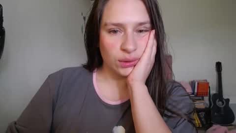 serenity_crystal online show from May 11, 5:37 pm