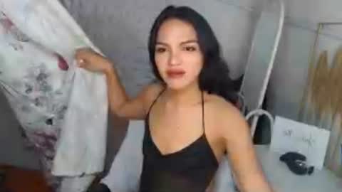 servicedoll18 online show from July 13, 5:25 am