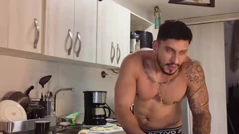 seth_vega_ online show from July 5, 10:24 pm