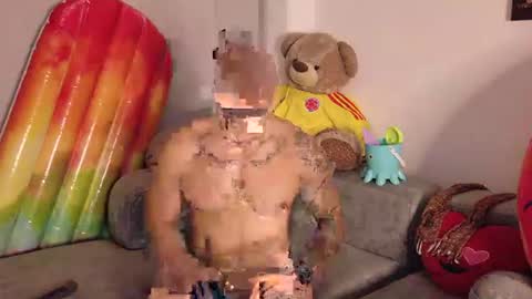 seth_vega_ online show from July 5, 11:30 pm