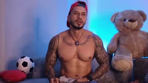 seth_vega_ online show from September 8, 2:07 am