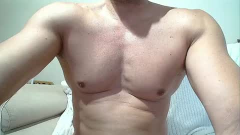 SEX MACHINE 19 online show from June 11, 9:37 am