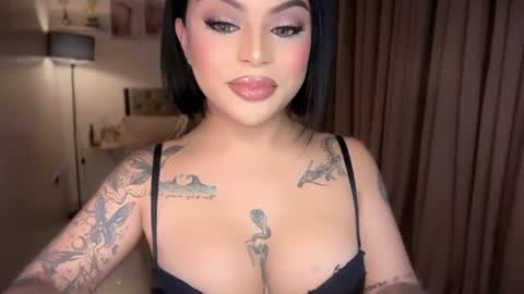 tan online show from August 5, 1:09 pm