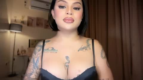 tan online show from August 5, 9:35 pm